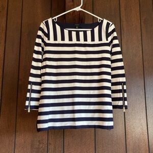 🍀NWT🍀 Talbots Navy Blue and White Striped Top, Size M